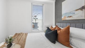 2 bedrooms, iron/ironing board, travel cot, WiFi