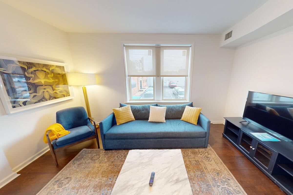 Downtown Nashville Getaway Unit 2 | 3 bedrooms, individually furnished, laptop workspace, iron/ironing board