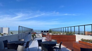 Basic Studio | Outdoor dining - Flat Gold Legacy Suites - Cabo Branco (João Pessoa)