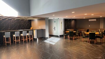 Estúdio básico | Opções para refeição