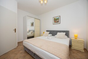 2 slaapkamers, een kluis op de kamer, gratis wifi, beddengoed