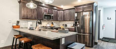 Fridge, microwave, oven, stovetop