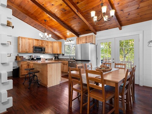 Hot Tub.  Ride snowmobiles from the driveway.