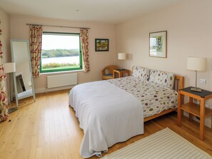 4 bedrooms, Internet