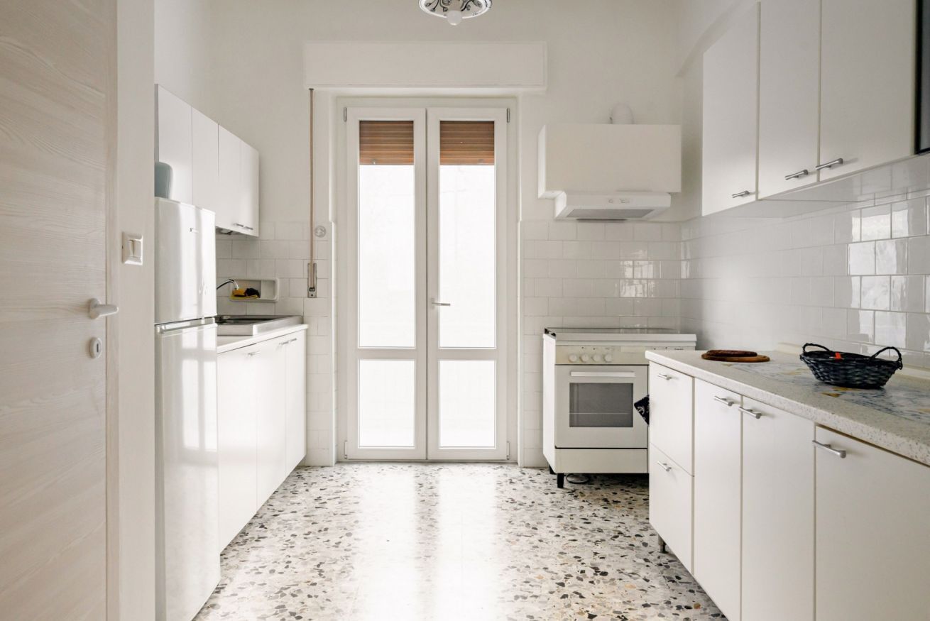 Fridge, oven, stovetop, toaster