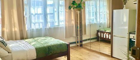 1 室のベッドルーム、アイロン / アイロン台、WiFi、ベッドシーツ