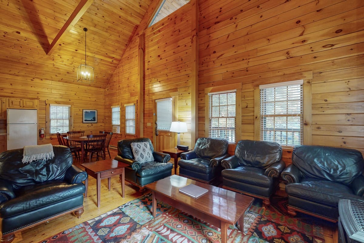 Cabin, 3 Bedrooms | Living area