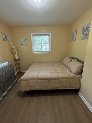 3 bedrooms, iron/ironing board, travel cot, WiFi