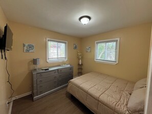 3 Schlafzimmer, Bügeleisen/Bügelbrett, Reisekinderbett, WLAN