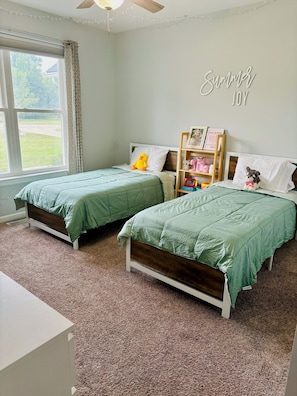 3 bedrooms, free WiFi, bed sheets
