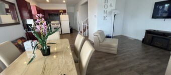 420 friendly Spacious  3-bedroom house in cool Detroit with WiFi and AC