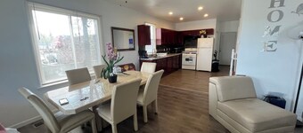 420 friendly Spacious  3-bedroom house in cool Detroit with WiFi and AC