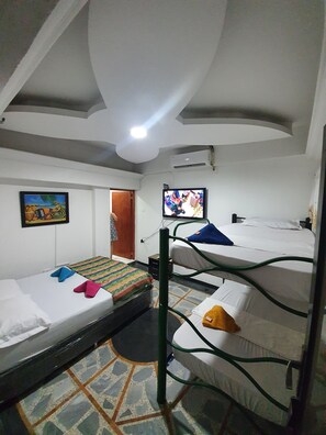8 Schlafzimmer, WLAN, Bettwäsche