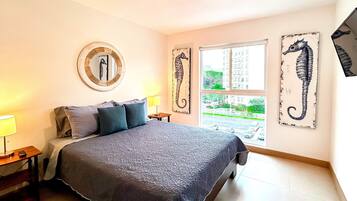 2 habitaciones, escritorio, tabla de planchar con plancha y wifi gratis