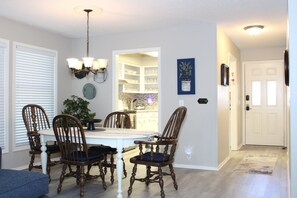 Interior - Sweet Retreat Near the West Gate (Hot Springs Village)