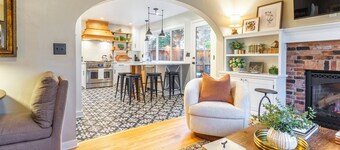 Delightful Downtown Retreat in the Willamette Wine Country