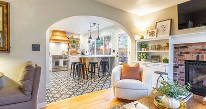 Delightful Downtown Retreat in the Willamette Wine Country