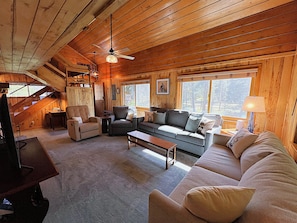 Smart TV, chimenea