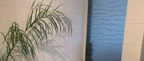 Boblebadekar, håndklæder, Sæbe, Toiletpapir