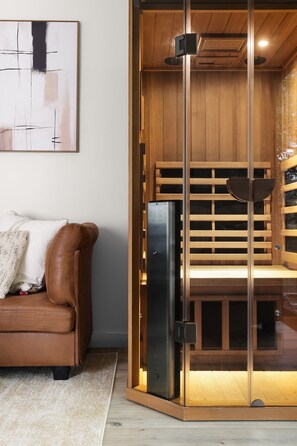 Sauna - Spa Haven with Sauna and Cold Plunge (Austin)