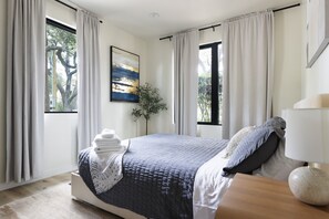 2 chambres, fer et planche Ă repasser, Wi-Fi gratuit, draps fournis