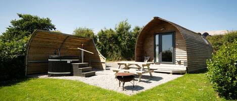 تناول الطعام بالخارج