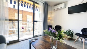 TV - Mshome The Terrace of Olletas (Malaga)