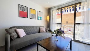 TV - Mshome The Terrace of Olletas (Malaga)