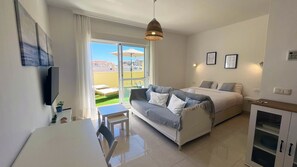 Iron/ironing board, travel cot, free WiFi, bed sheets - Mshome Ocean Green Golf (Torre De Benagalbon)