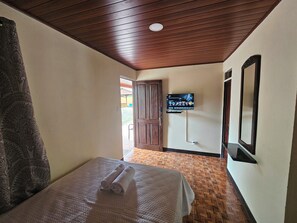 ベーシック トリプルルーム | WiFi (無料)