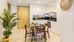 Unclassified image, 2 of 28, button - 2BR Near Downtown w Balcony Pool Canal Views (Dubai)