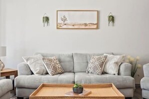 Smart TV, videojuegos y libros