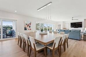 Dining - 12 Sea Front Ln, Direct Ocean Views, Private Pool, Elevator, Pickleball (Hilton Head Island)