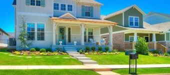 Modernized 4 BR Farmhouse. Close proximity to I-35. Only 20 minutes to OKC.