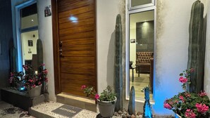 Exterior - Hotel Bellhouse (Ezequiel Montes)