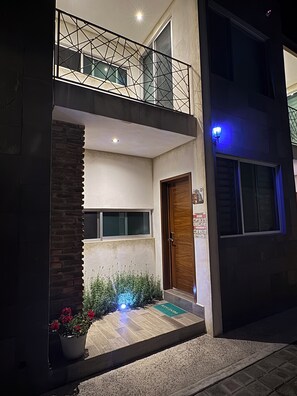 Exterior - Hotel Bellhouse (Ezequiel Montes)