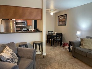 Fernseher, Computerbildschirme, Drucker