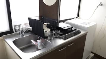 Apartment, 1 Bedroom, Non Smoking | Private kitchen | Stovetop, cookware/dishes/utensils