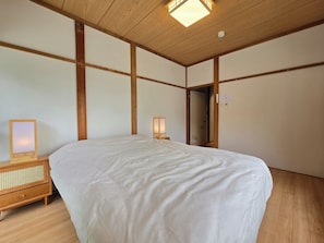 5 chambres, bureau, Wi-Fi gratuit, draps fournis