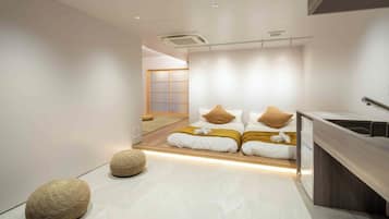 2 室のベッドルーム、WiFi (無料)、ベッドシーツ