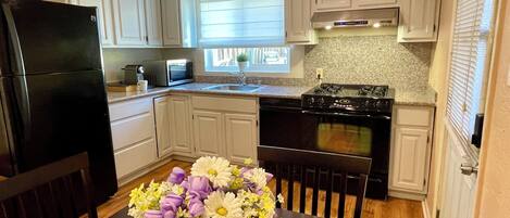 Cabin | Private kitchen