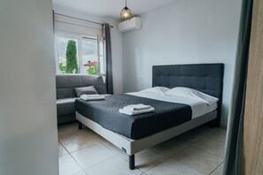 3 habitaciones, tabla de planchar con plancha y wifi gratis 