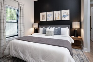 4 bedrooms, desk, iron/ironing board, free WiFi