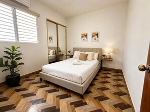 3 bedrooms, desk, travel crib, free WiFi