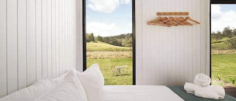 1 dormitorio y ropa de cama