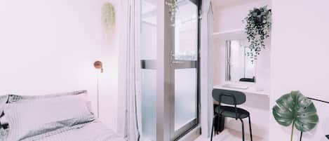 Departamento, 1 habitación, para no fumadores | 1 habitación, escritorio, tabla de planchar con plancha y wifi gratis