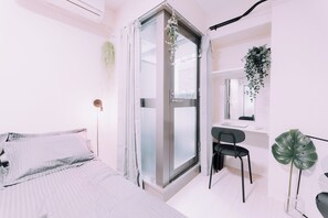 Apartment, 1 Bedroom, Non Smoking | 1 bedroom, desk, iron/ironing board - Minimalist Loft 303 (Osaka)