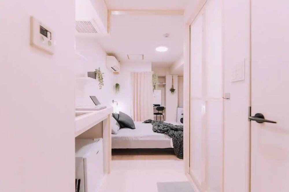 Minimalist Loft 303
