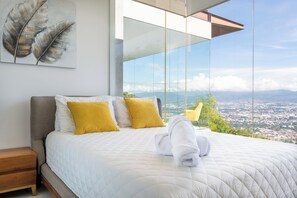 4 chambres, bureau, fer et planche à repasser, Wi-Fi