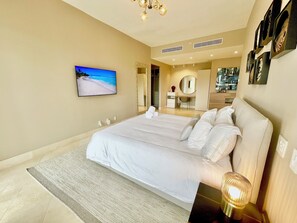 2 bedrooms, iron/ironing board, WiFi, bed sheets - Cozy 2-bedroom condo - Next to Beach Club - Luxury & Design - Sleeps 6 (El Chirú)